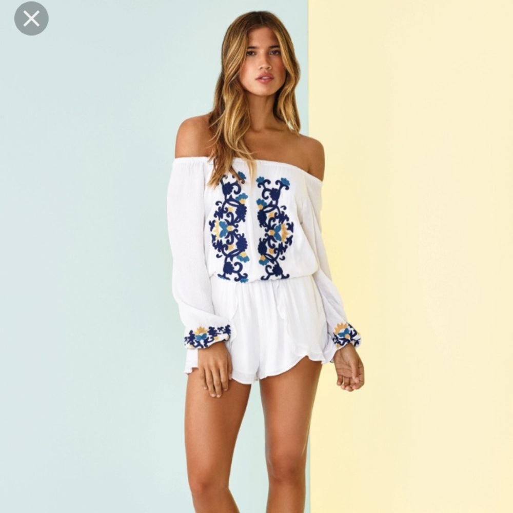 Lovers + Friends || Embroidered Romper - Picture 2 of 8